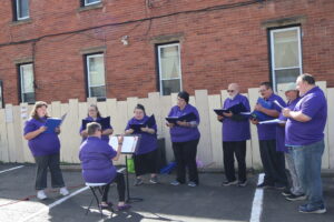 Read more about the article STEPS Singers Share Their Voices at Food Resiliency Street Fair